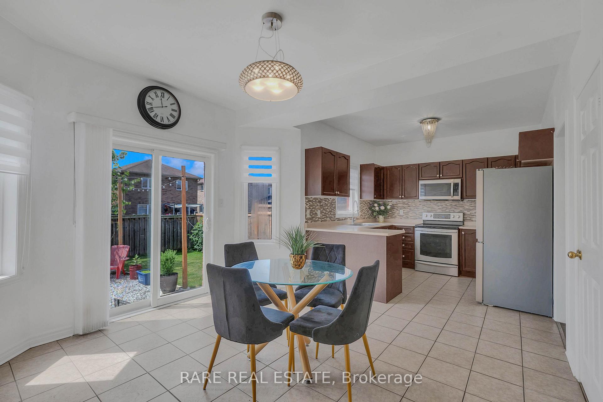 Photo 14 of 2104 Osbond Road, Innisfil, Alcona — HOMEH