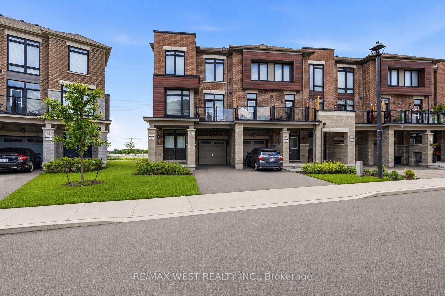 Photo 1 of 55 Holyrood Crescent, Vaughan, Kleinburg — HOMEH