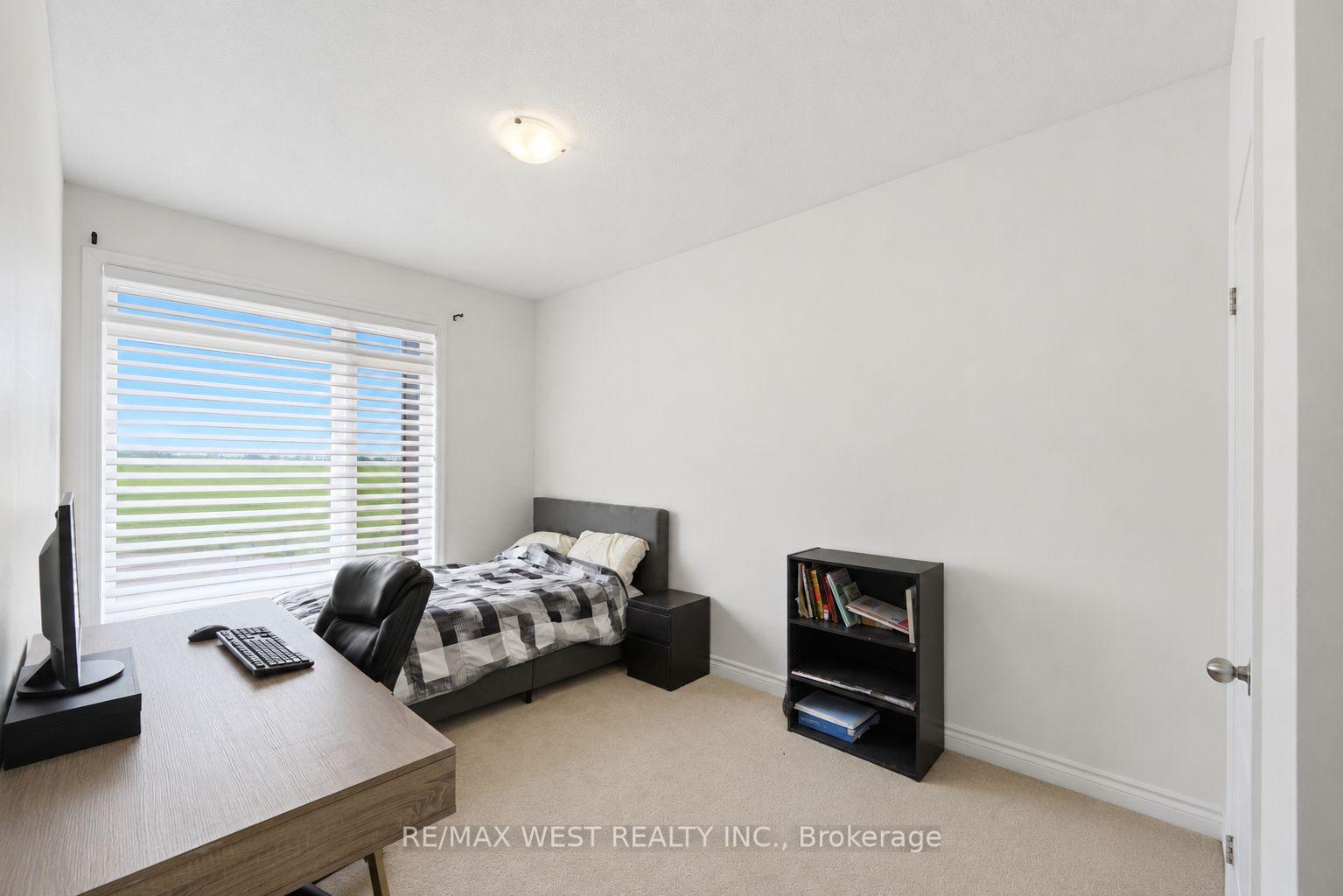 Photo 23 of 55 Holyrood Crescent, Vaughan, Kleinburg — HOMEH