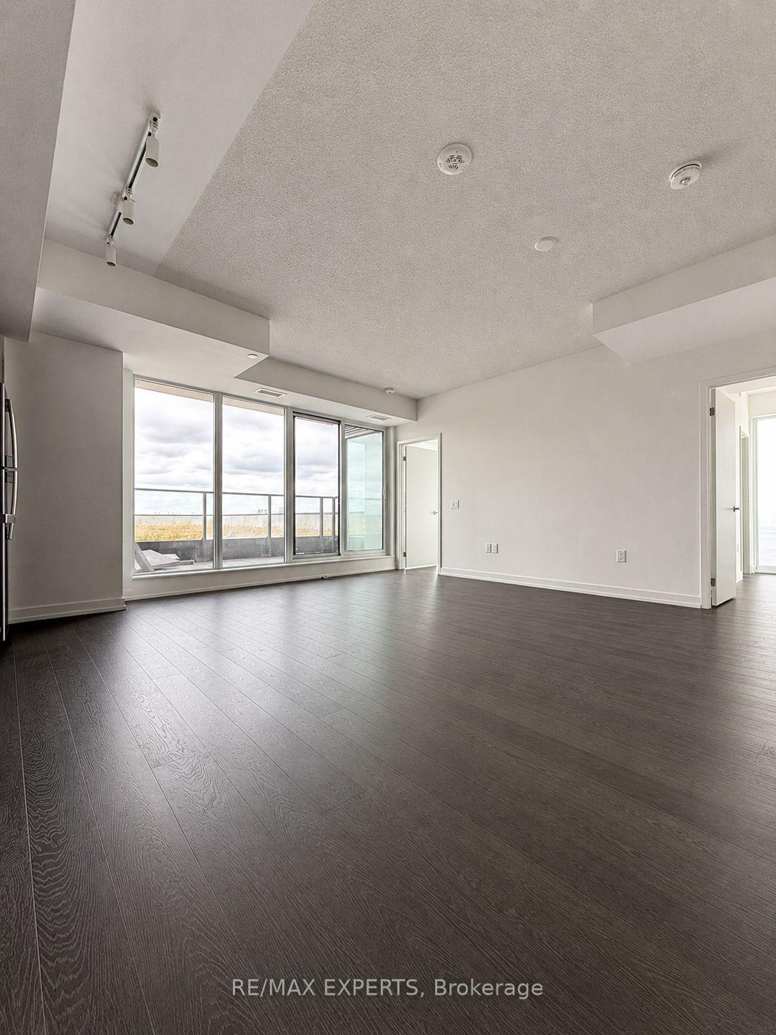 Photo 13 of Unit 921, 4010 Eglinton Avenue W, Etobicoke, Humber Heights — HOMEH