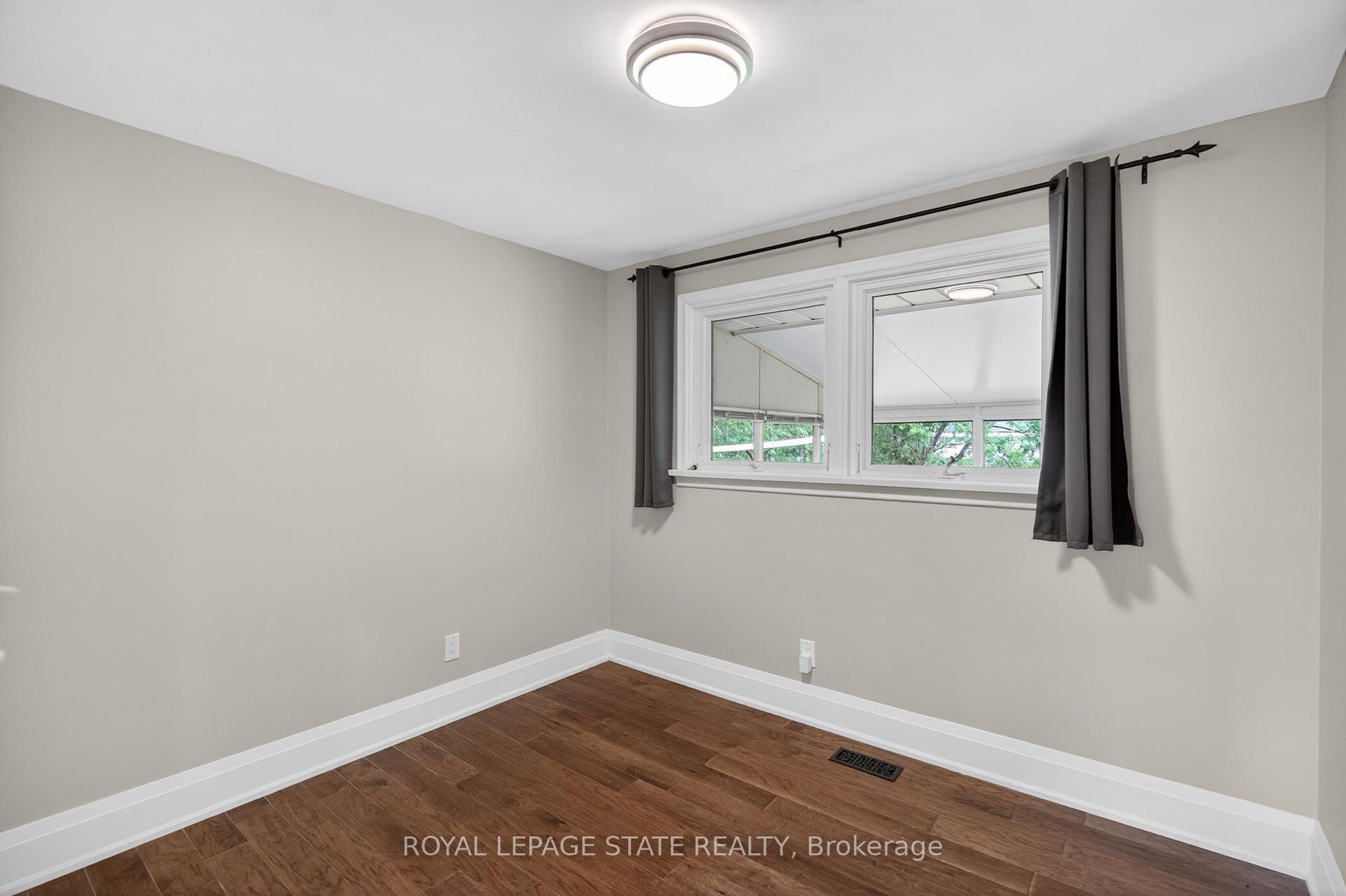 Photo 21 of 33 Kenwood Crescent, Hamilton, Huntington — HOMEH