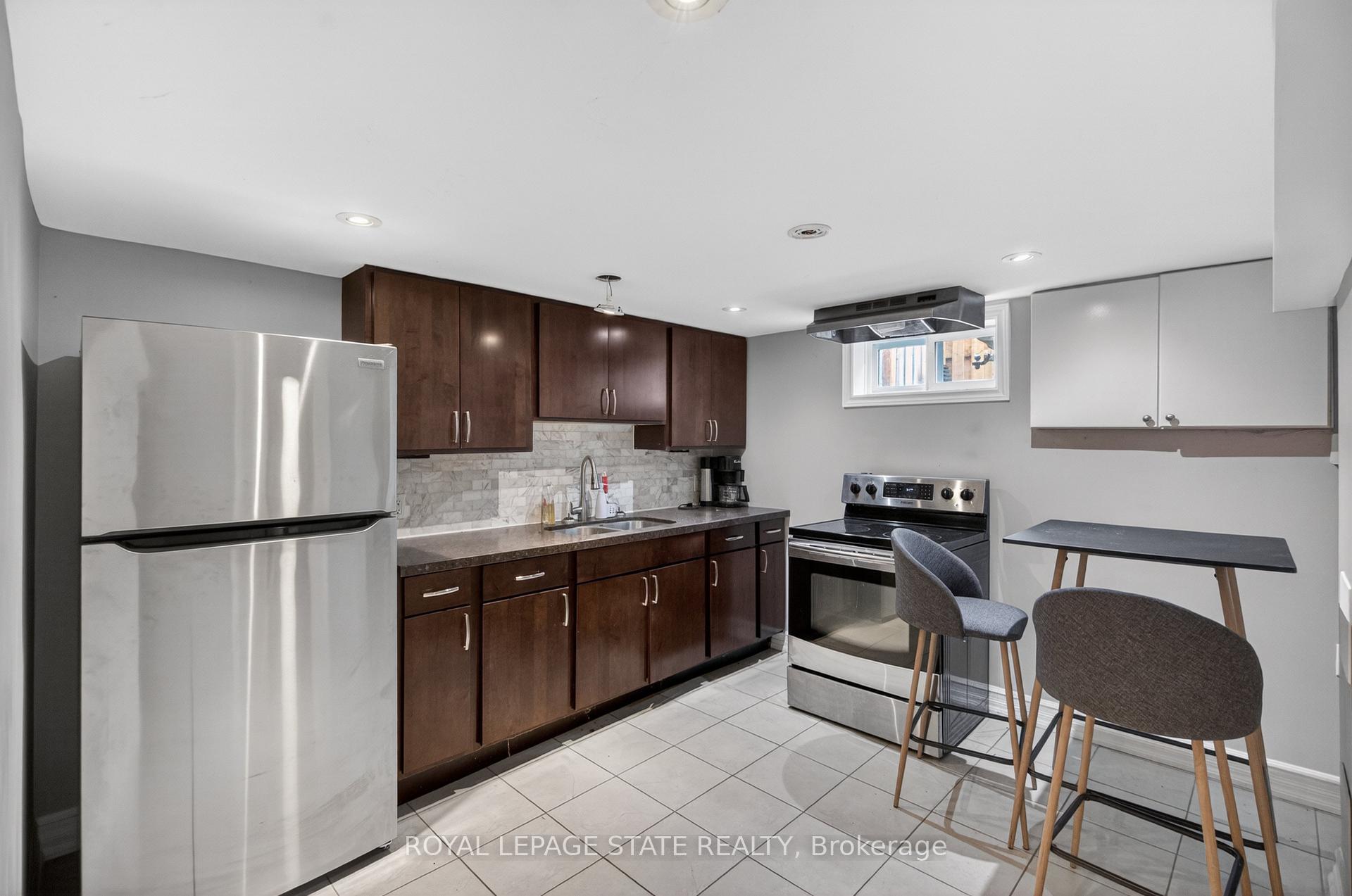 Photo 25 of 33 Kenwood Crescent, Hamilton, Huntington — HOMEH