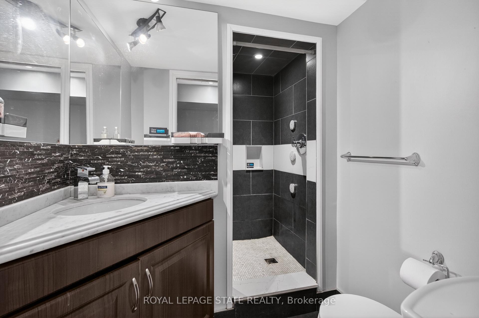 Photo 31 of 33 Kenwood Crescent, Hamilton, Huntington — HOMEH