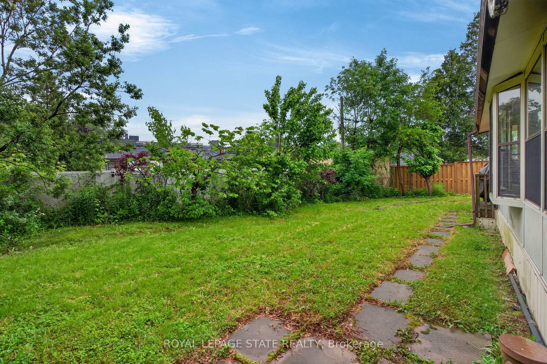 Photo 36 of 33 Kenwood Crescent, Hamilton, Huntington — HOMEH