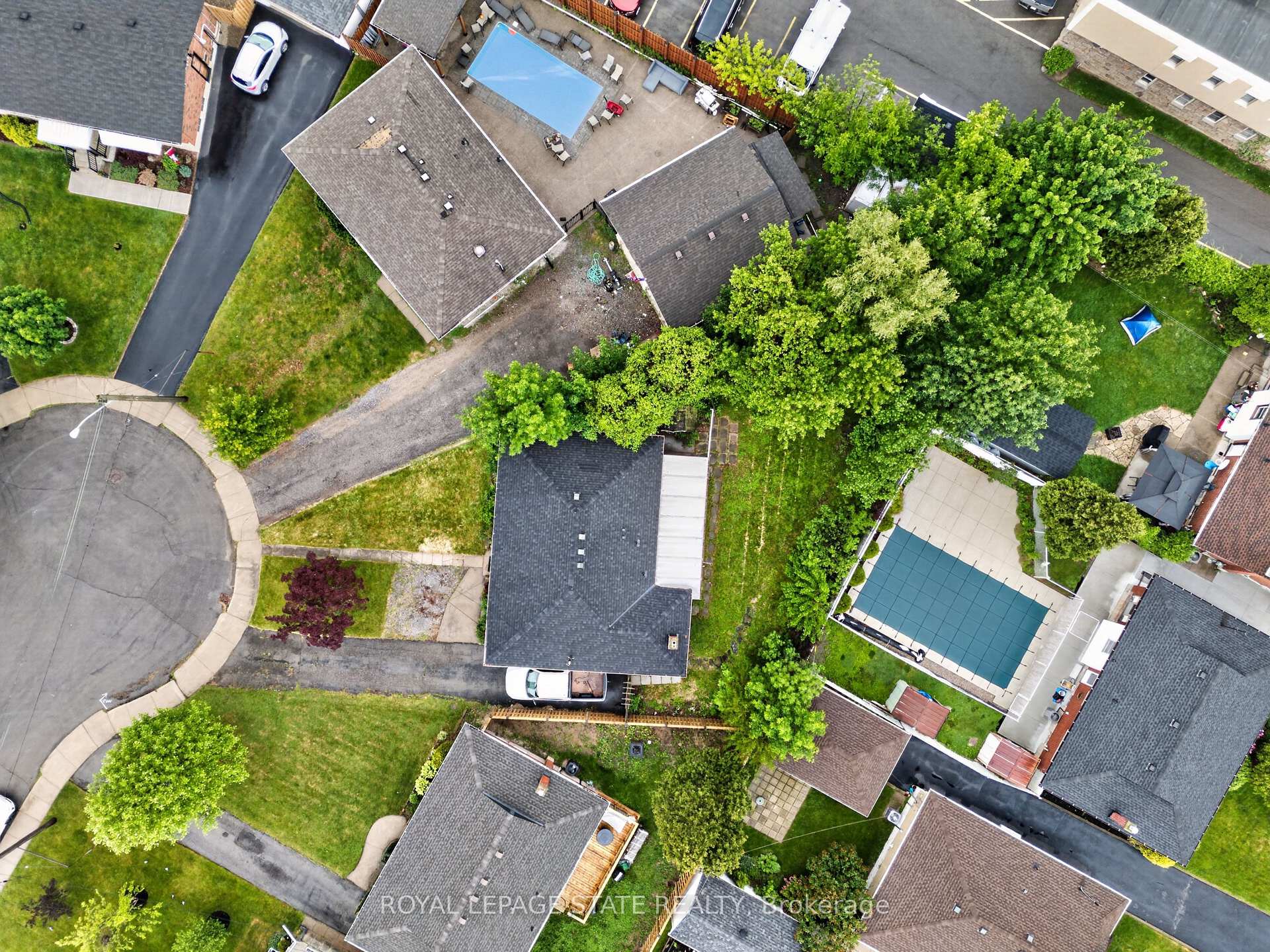 Photo 39 of 33 Kenwood Crescent, Hamilton, Huntington — HOMEH