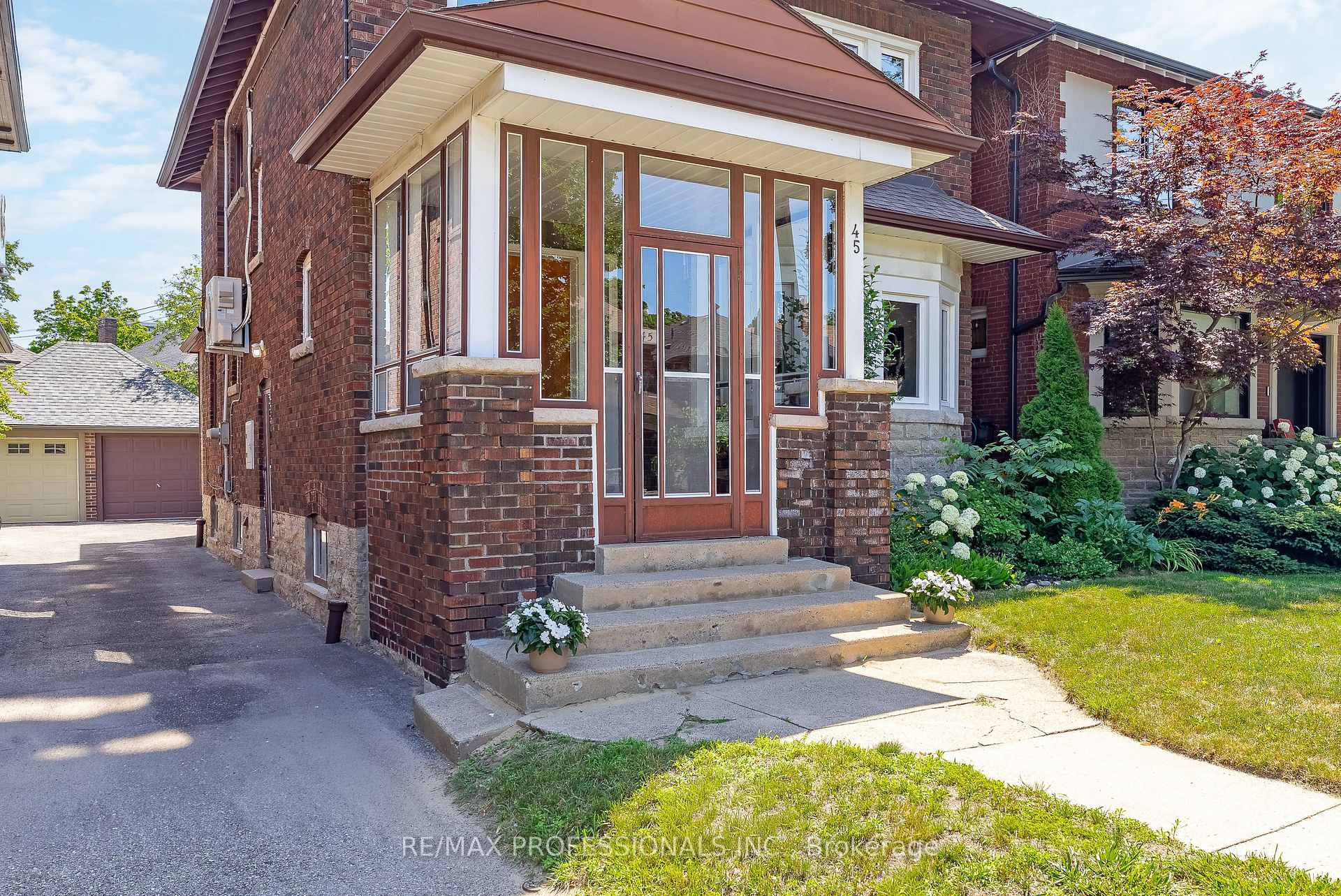 Photo 3 of 45 Glendonwynne Road, Toronto, High Park North — HOMEH