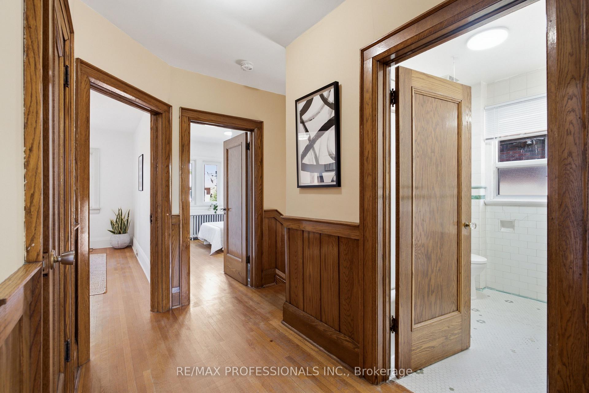 Photo 23 of 45 Glendonwynne Road, Toronto, High Park North — HOMEH