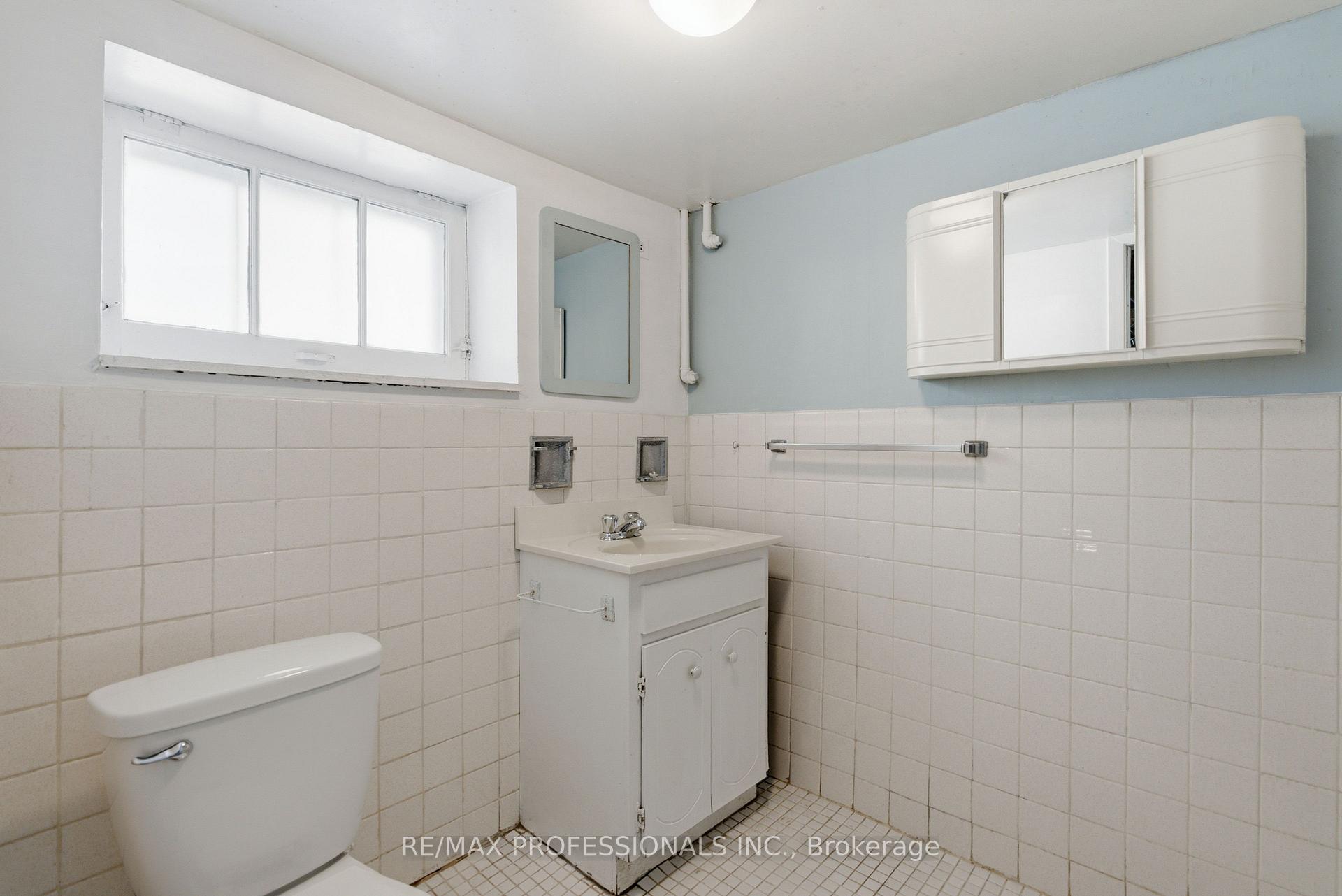 Photo 41 of 45 Glendonwynne Road, Toronto, High Park North — HOMEH