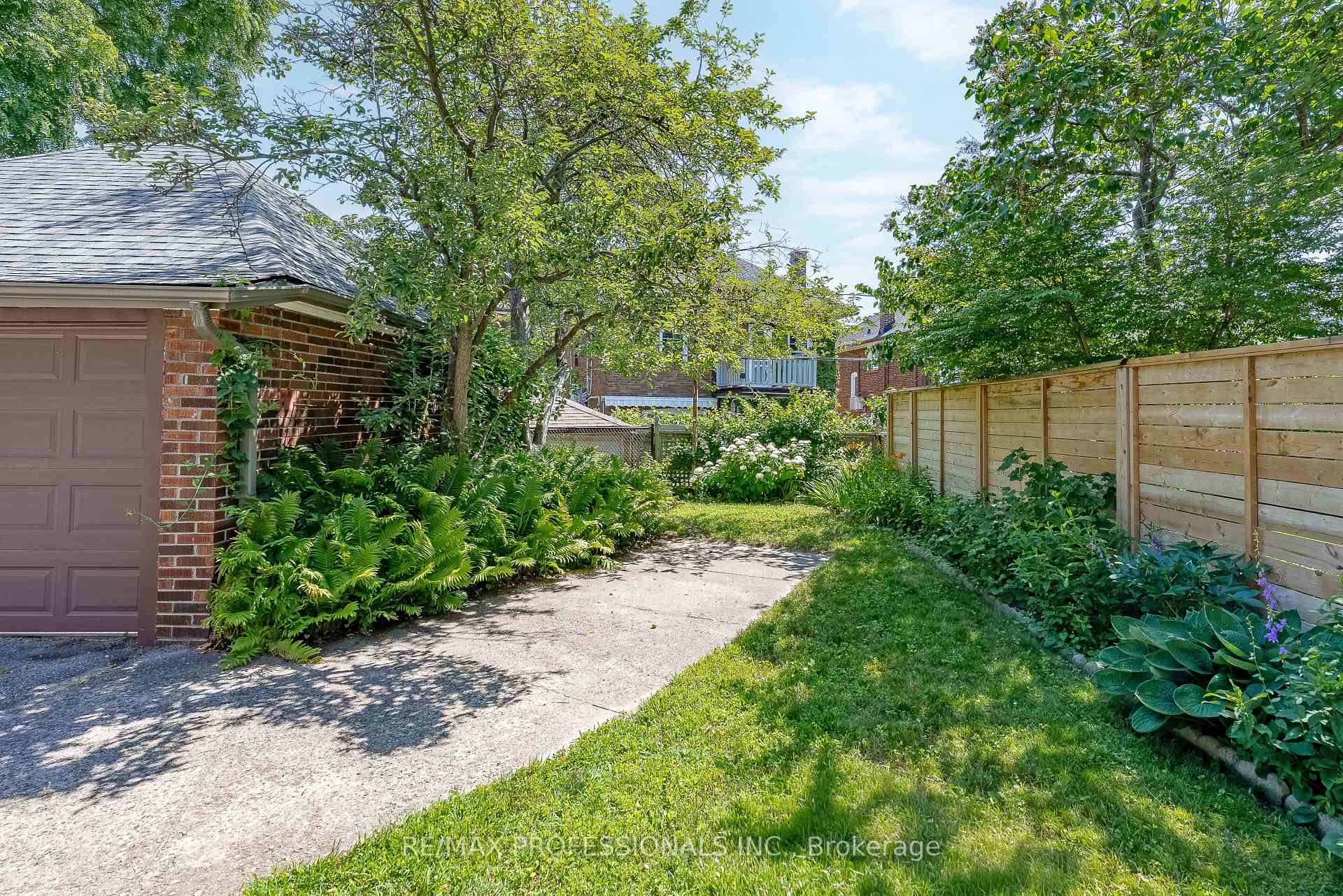Photo 46 of 45 Glendonwynne Road, Toronto, High Park North — HOMEH