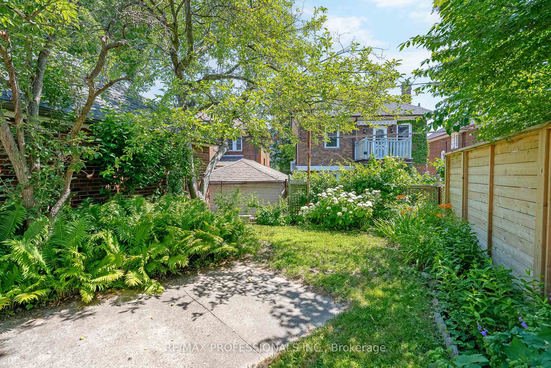 Photo 47 of 45 Glendonwynne Road, Toronto, High Park North — HOMEH
