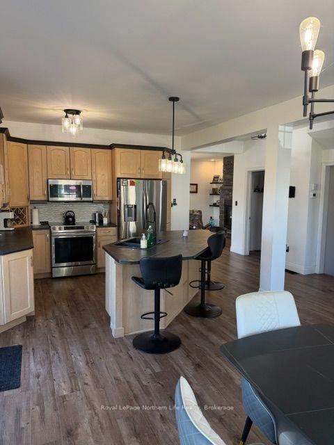 Photo 11 of 129 Parker Street, West Nipissing, Sturgeon Falls — HOMEH