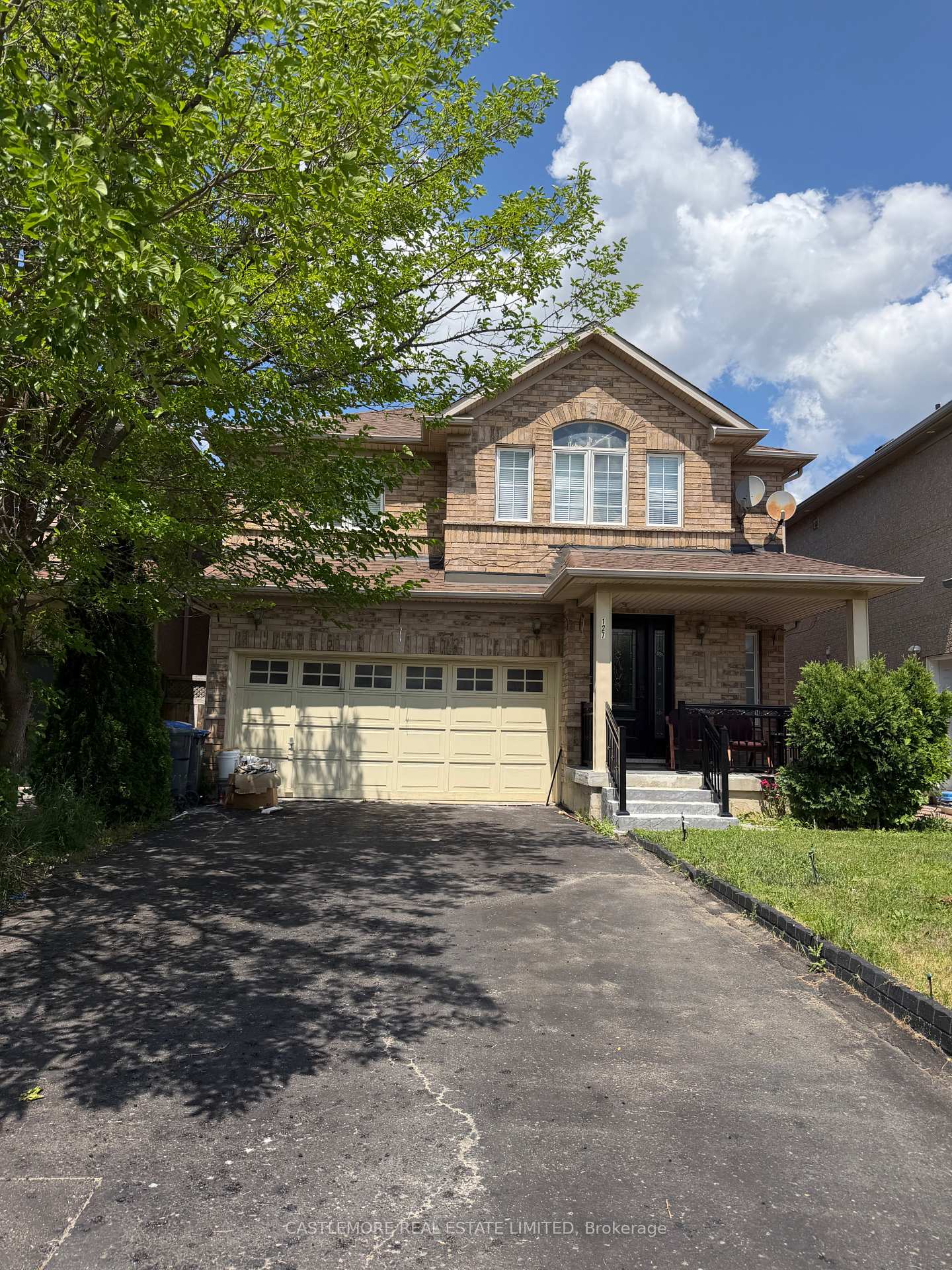 Photo 1 of 127 Brisdale Drive, Brampton, Fletcher's Meadow — HOMEH