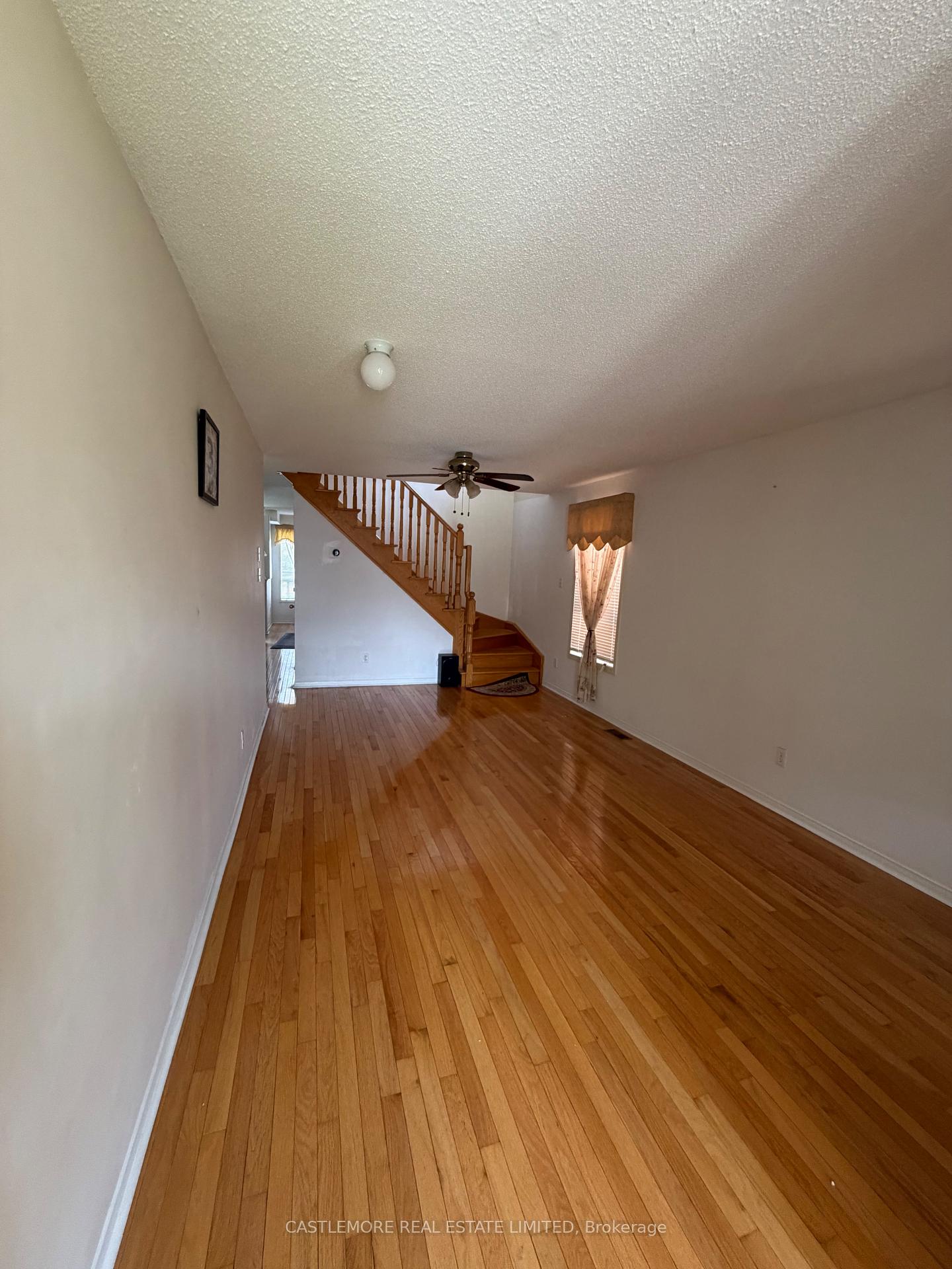Photo 2 of 127 Brisdale Drive, Brampton, Fletcher's Meadow — HOMEH