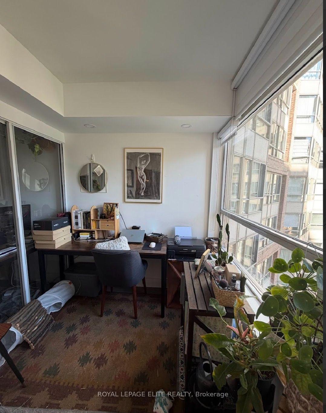 Photo 10 of Unit 820, 711 Bay Street, Toronto, Bay Street Corridor — HOMEH