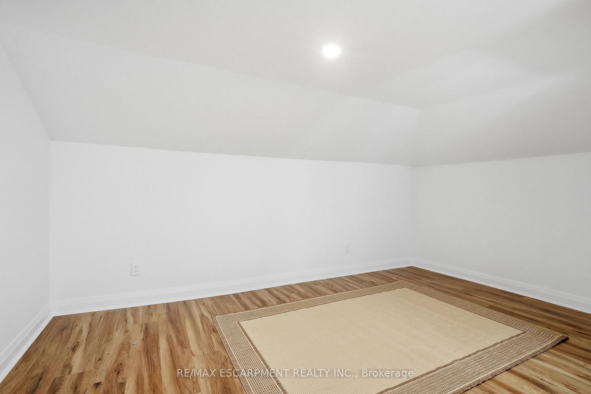Photo 32 of 326 Old Brock Road, Hamilton, Greensville — HOMEH