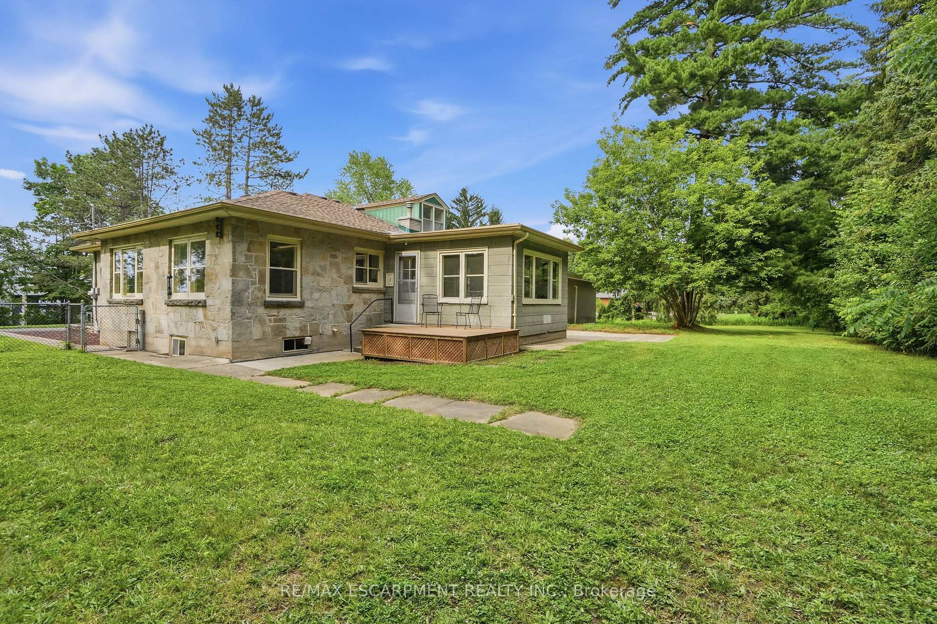 Photo 35 of 326 Old Brock Road, Hamilton, Greensville — HOMEH