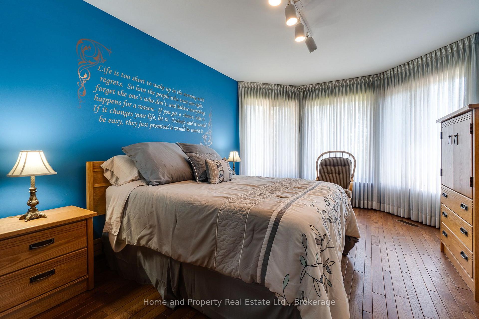 Photo 19 of 2560 Rugby Road, Mississauga, Cooksville — HOMEH