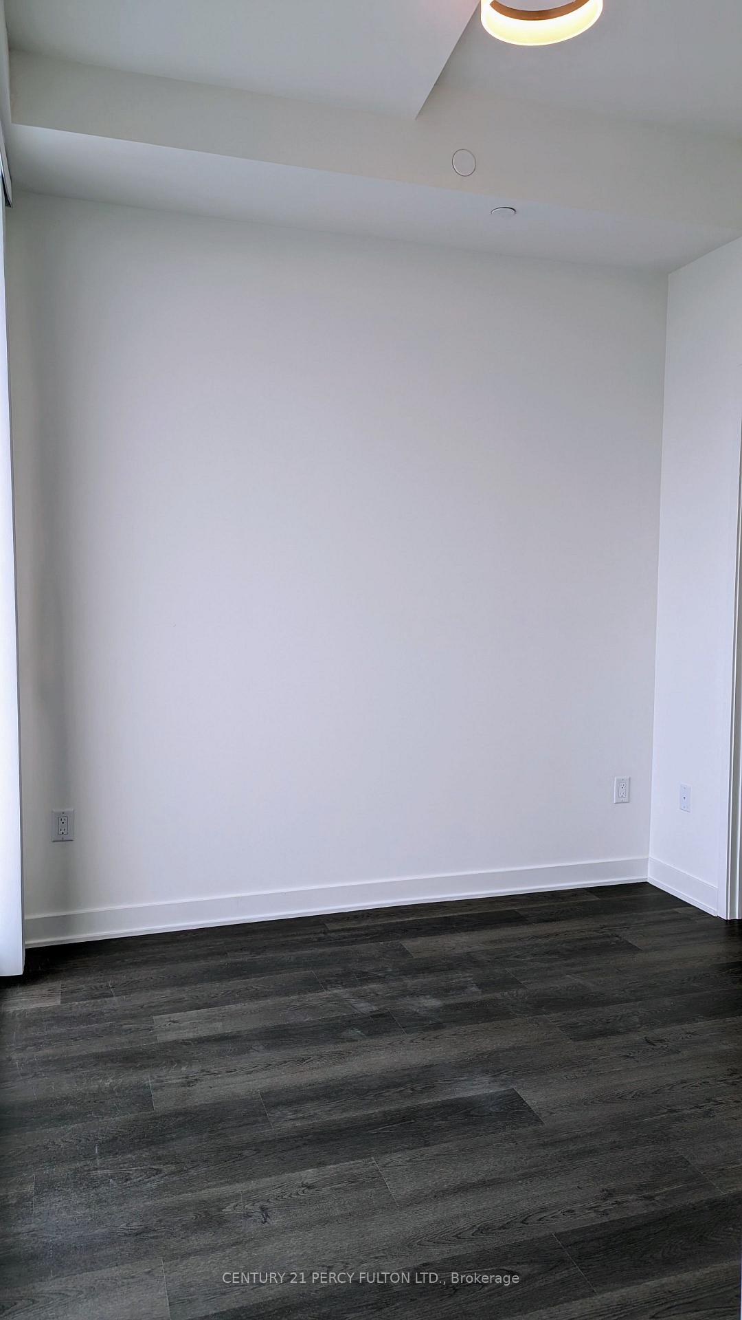 Photo 8 of Unit 3008, 3900 Confederation Parkway, Mississauga, City Centre — HOMEH