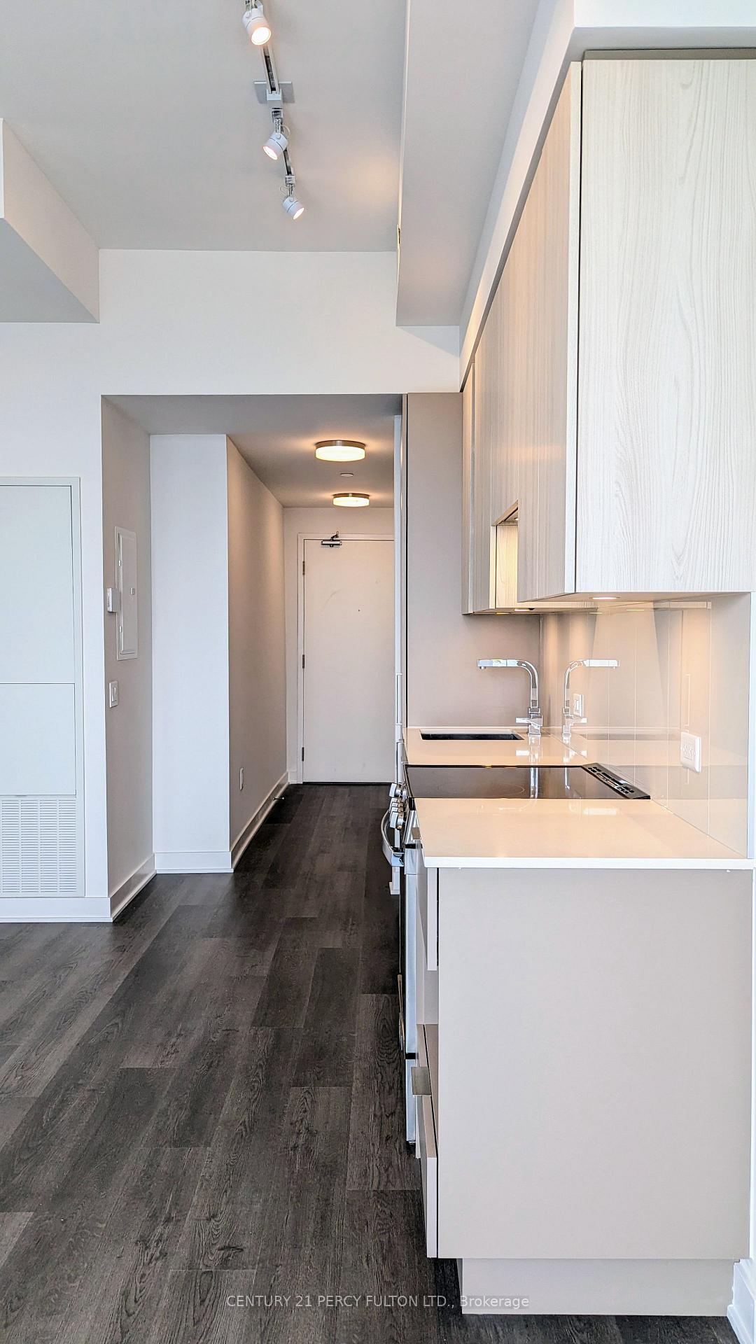 Photo 17 of Unit 3008, 3900 Confederation Parkway, Mississauga, City Centre — HOMEH