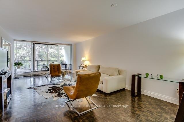 Photo 5 of Unit 405, 235 St Clair Avenue W, Toronto, Casa Loma — HOMEH