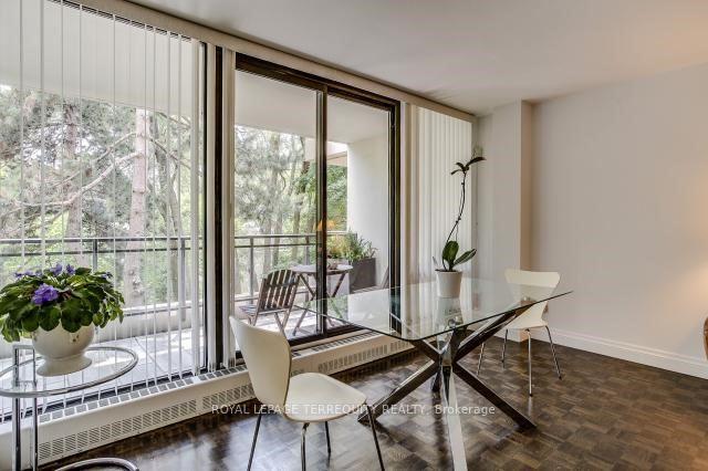 Photo 8 of Unit 405, 235 St Clair Avenue W, Toronto, Casa Loma — HOMEH