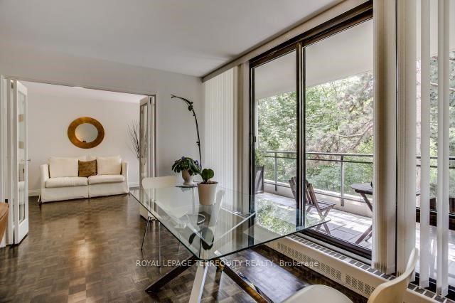 Photo 9 of Unit 405, 235 St Clair Avenue W, Toronto, Casa Loma — HOMEH