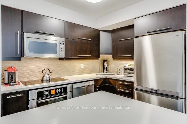 Photo 10 of Unit 405, 235 St Clair Avenue W, Toronto, Casa Loma — HOMEH