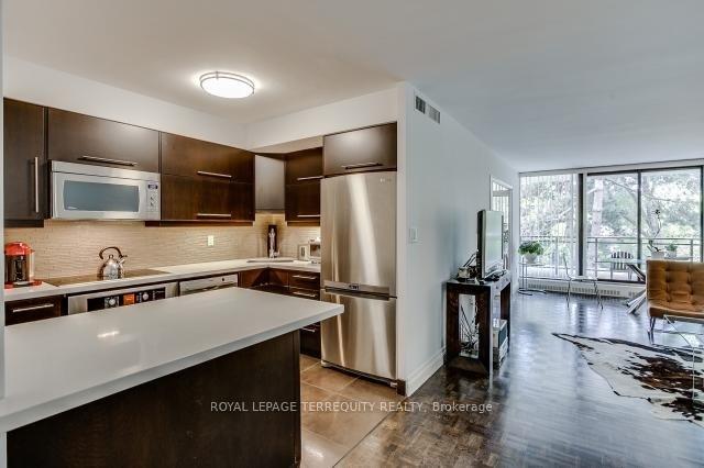 Photo 11 of Unit 405, 235 St Clair Avenue W, Toronto, Casa Loma — HOMEH