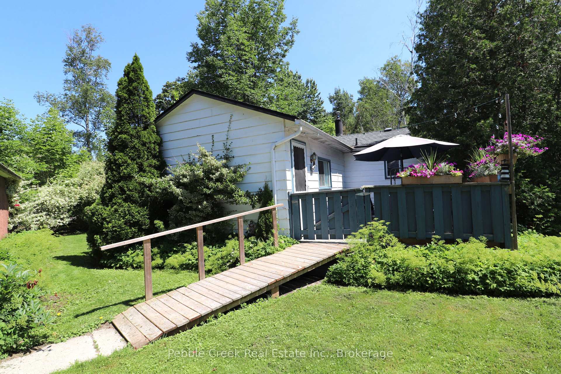 Photo 24 of 1 Maitland Avenue, Central Huron, Goderich — HOMEH