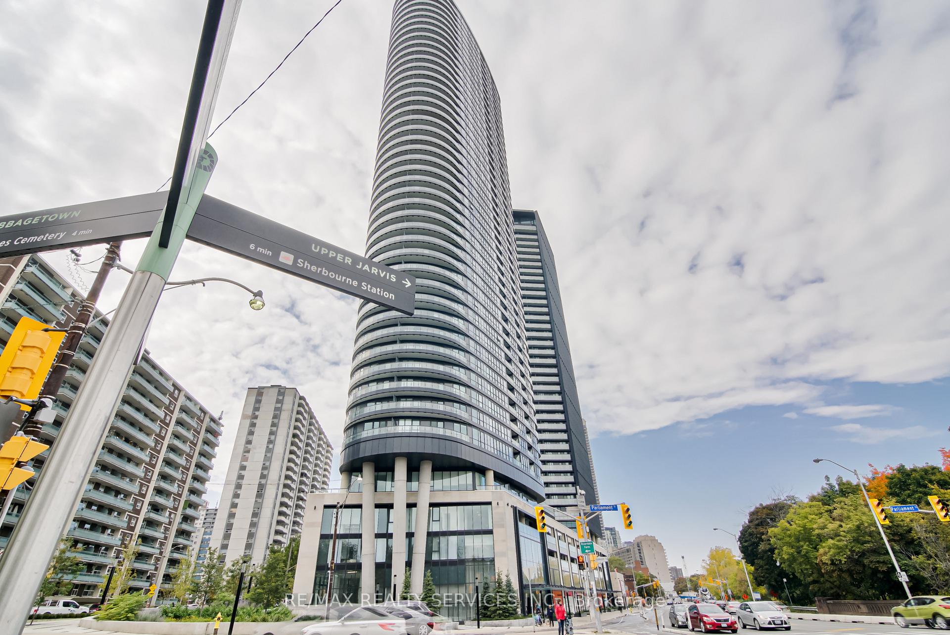 Photo 2 of Unit 2321, 585 Bloor Street E, Toronto, North St. James Town — HOMEH