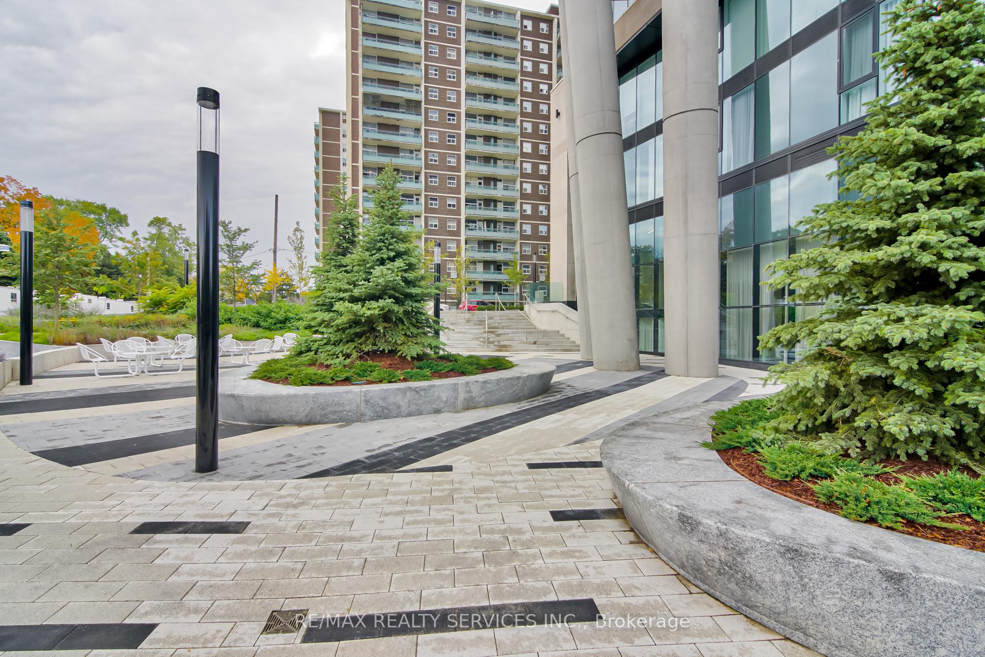 Photo 5 of Unit 2321, 585 Bloor Street E, Toronto, North St. James Town — HOMEH