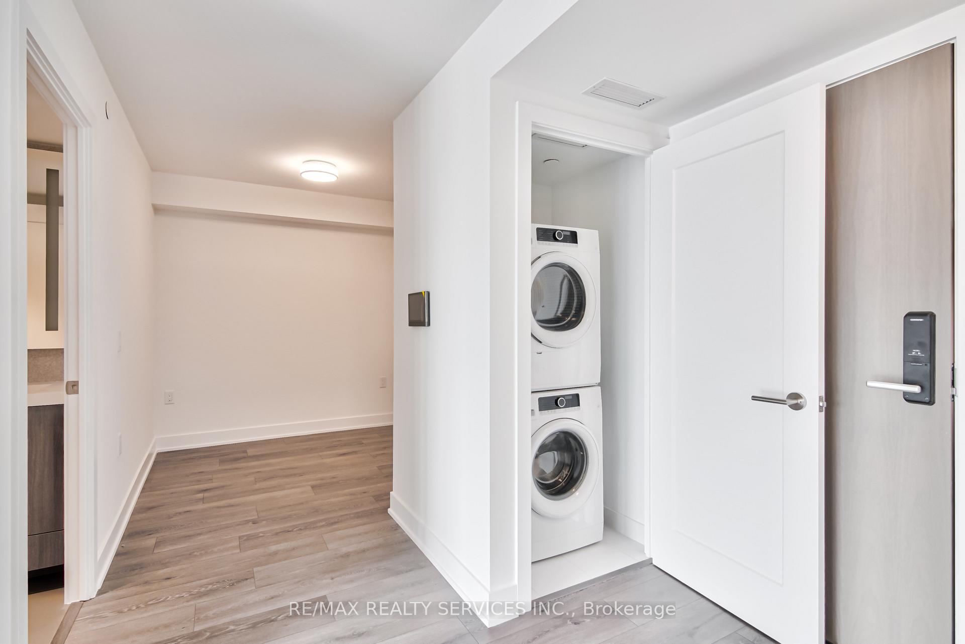 Photo 10 of Unit 2321, 585 Bloor Street E, Toronto, North St. James Town — HOMEH