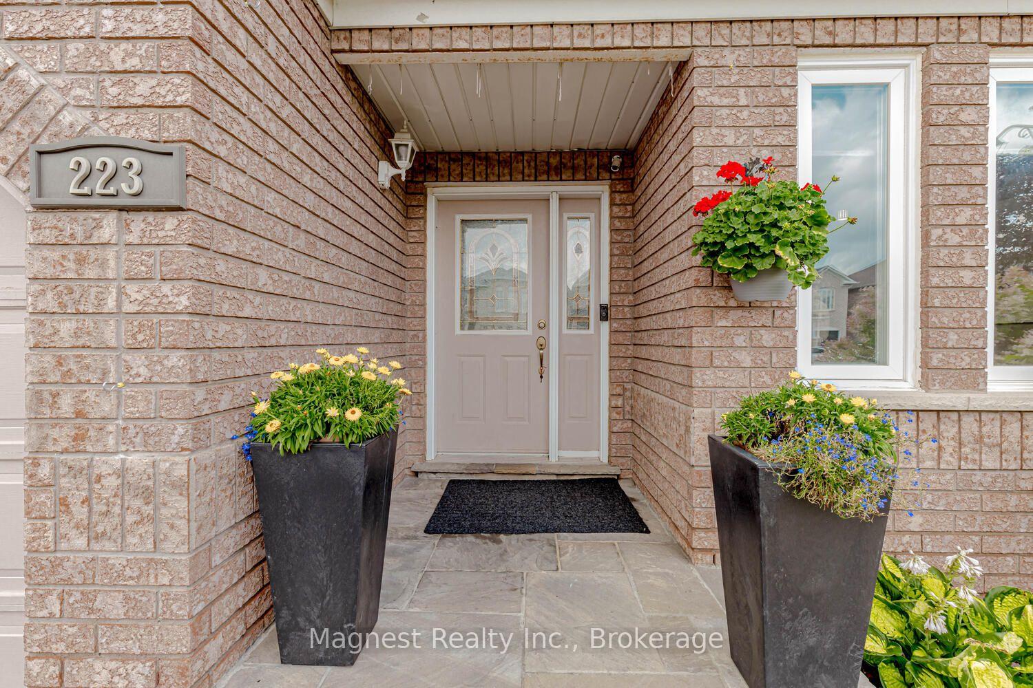Photo 2 of Unit Upper, 223 Montebello Avenue, Vaughan, Sonoma Heights — HOMEH
