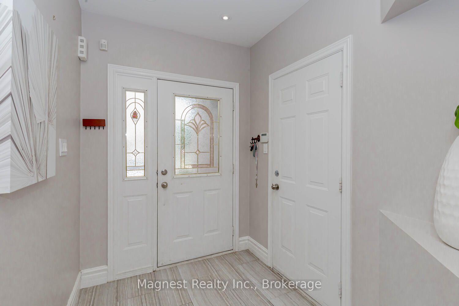 Photo 3 of Unit Upper, 223 Montebello Avenue, Vaughan, Sonoma Heights — HOMEH