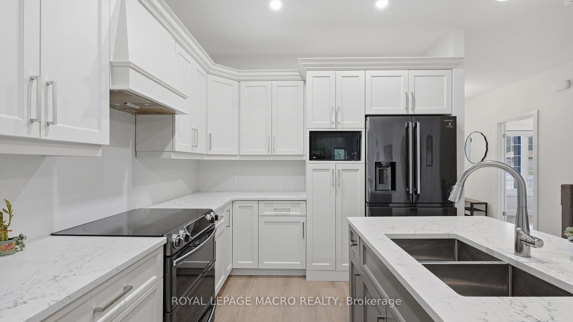 Photo 8 of 1055 Bay Street, Norfolk, Port Rowan — HOMEH