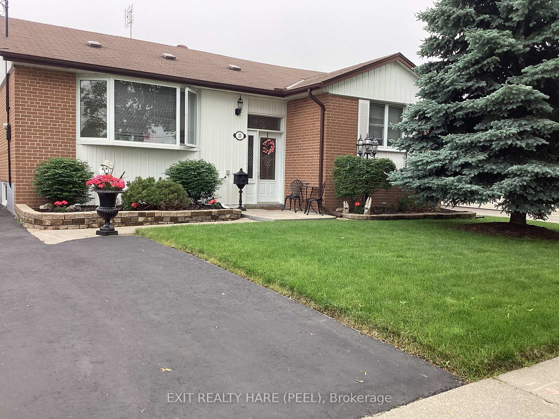 Photo 1 of 23 Kimbark Drive, Brampton, Northwood Park — HOMEH