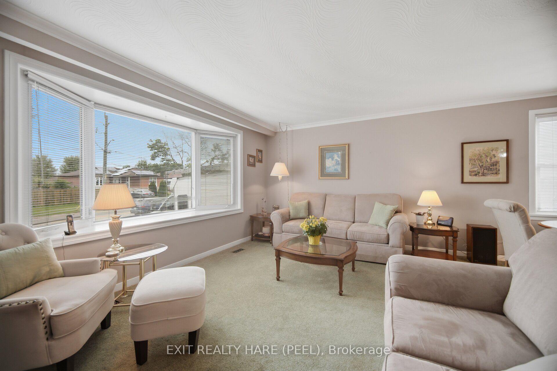 Photo 8 of 23 Kimbark Drive, Brampton, Northwood Park — HOMEH