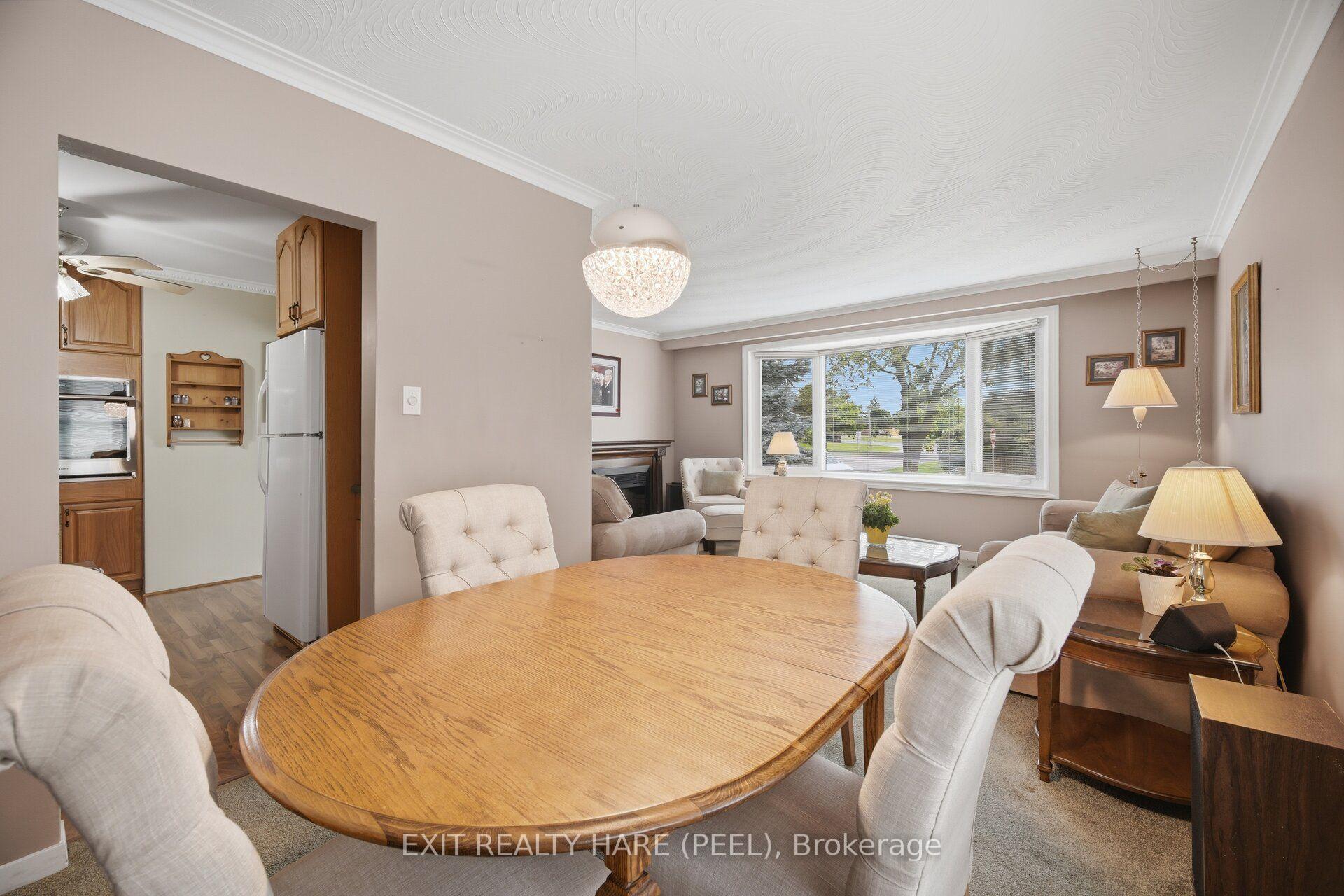 Photo 13 of 23 Kimbark Drive, Brampton, Northwood Park — HOMEH