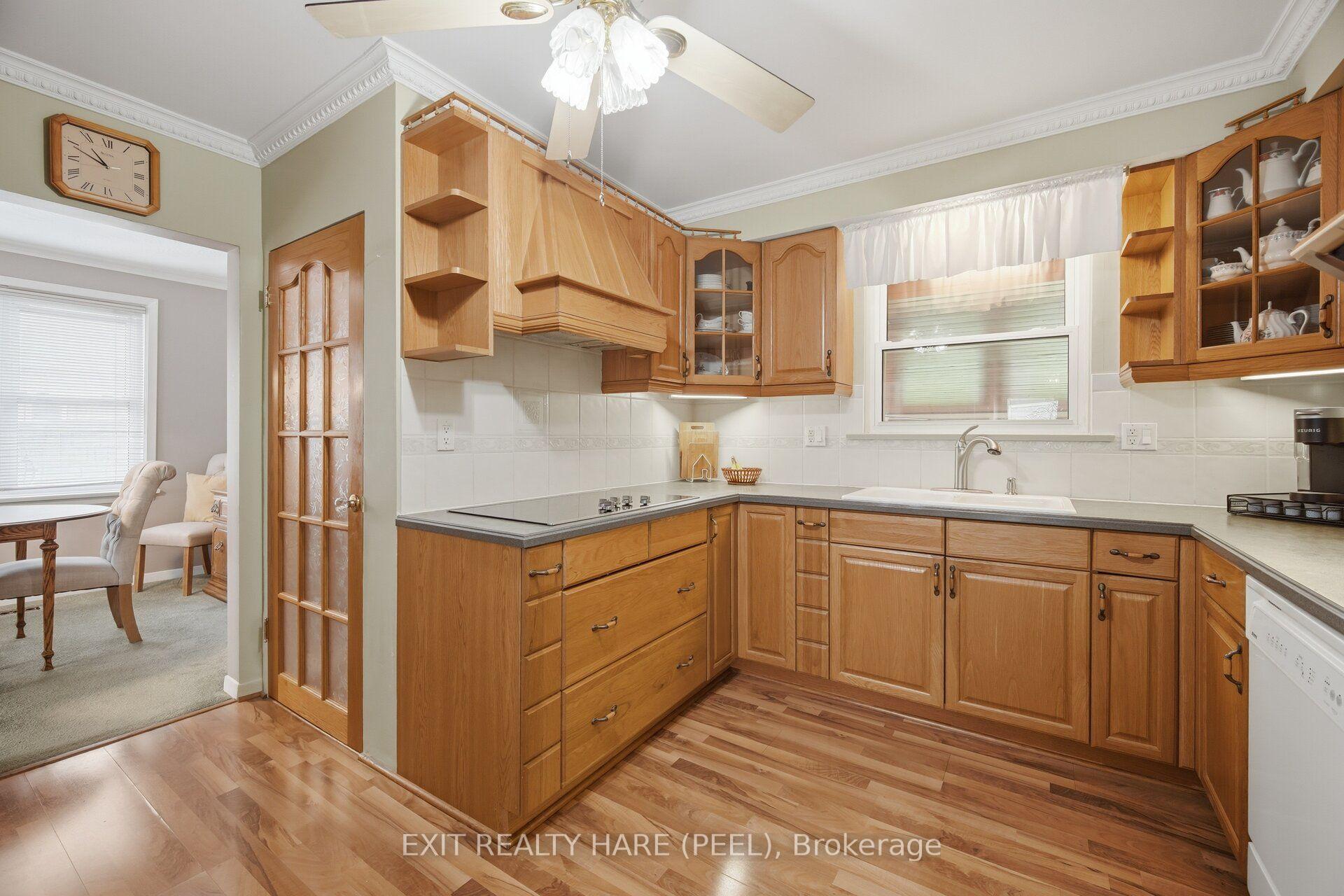 Photo 14 of 23 Kimbark Drive, Brampton, Northwood Park — HOMEH