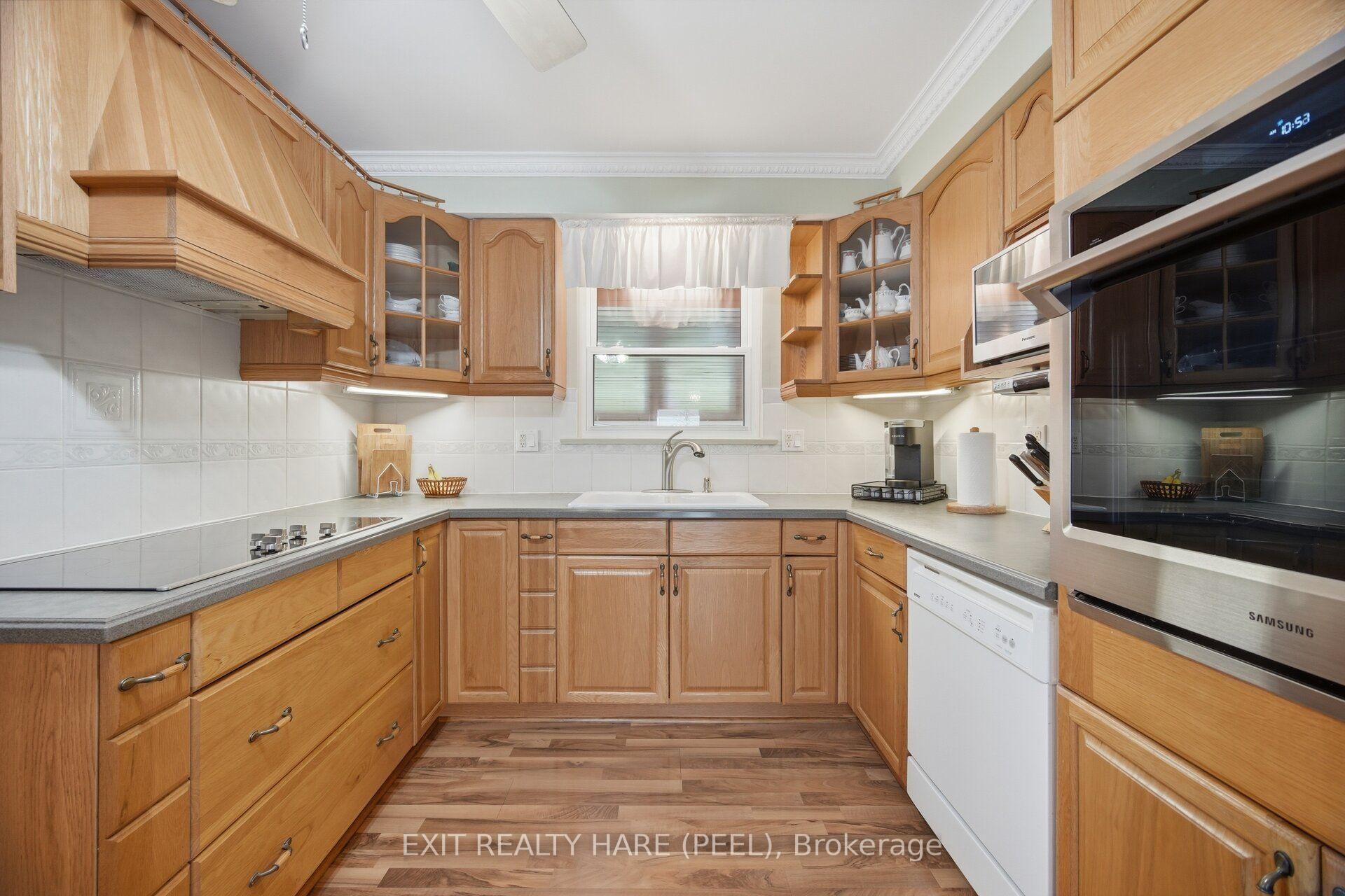Photo 15 of 23 Kimbark Drive, Brampton, Northwood Park — HOMEH
