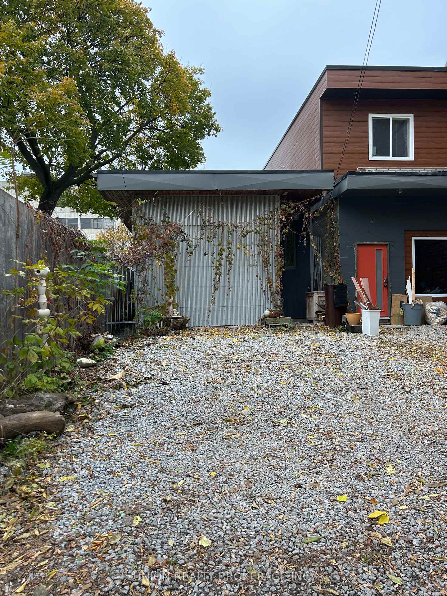 Photo 1 of 303 Coxwell Avenue, Toronto, Woodbine Corridor — HOMEH