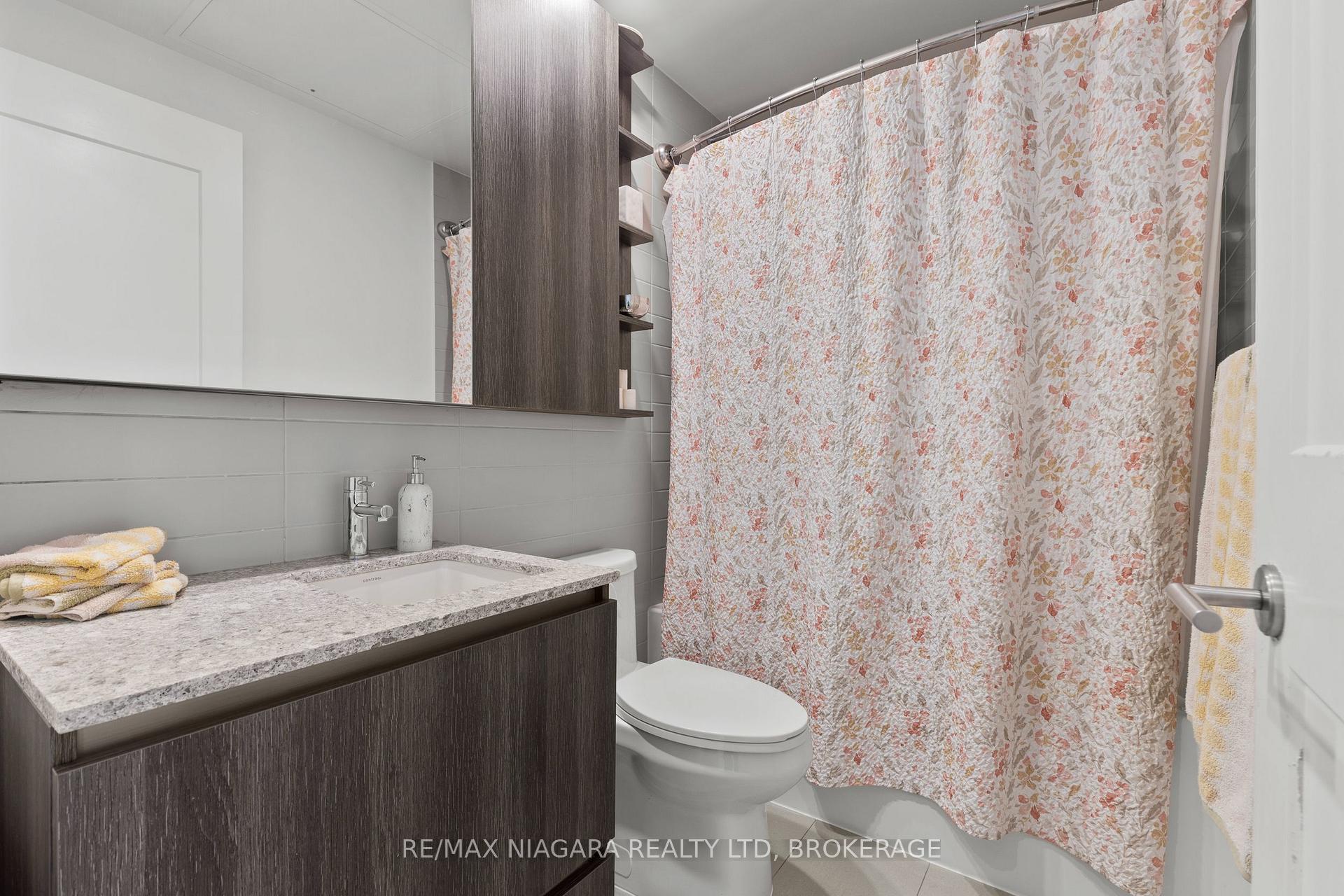 Photo 25 of Unit 717, 21 Park Street E, Mississauga, Port Credit — HOMEH