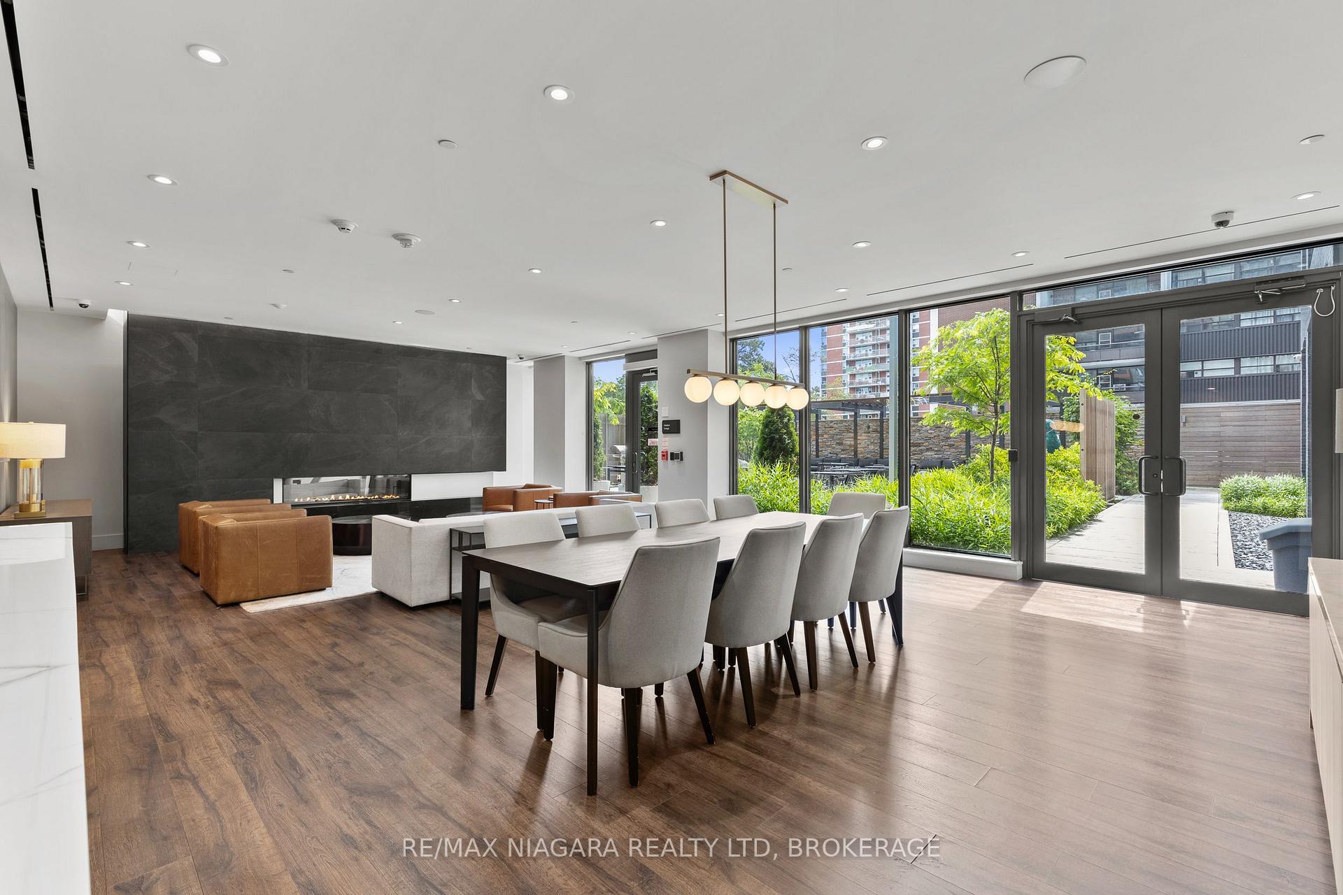 Photo 31 of Unit 717, 21 Park Street E, Mississauga, Port Credit — HOMEH