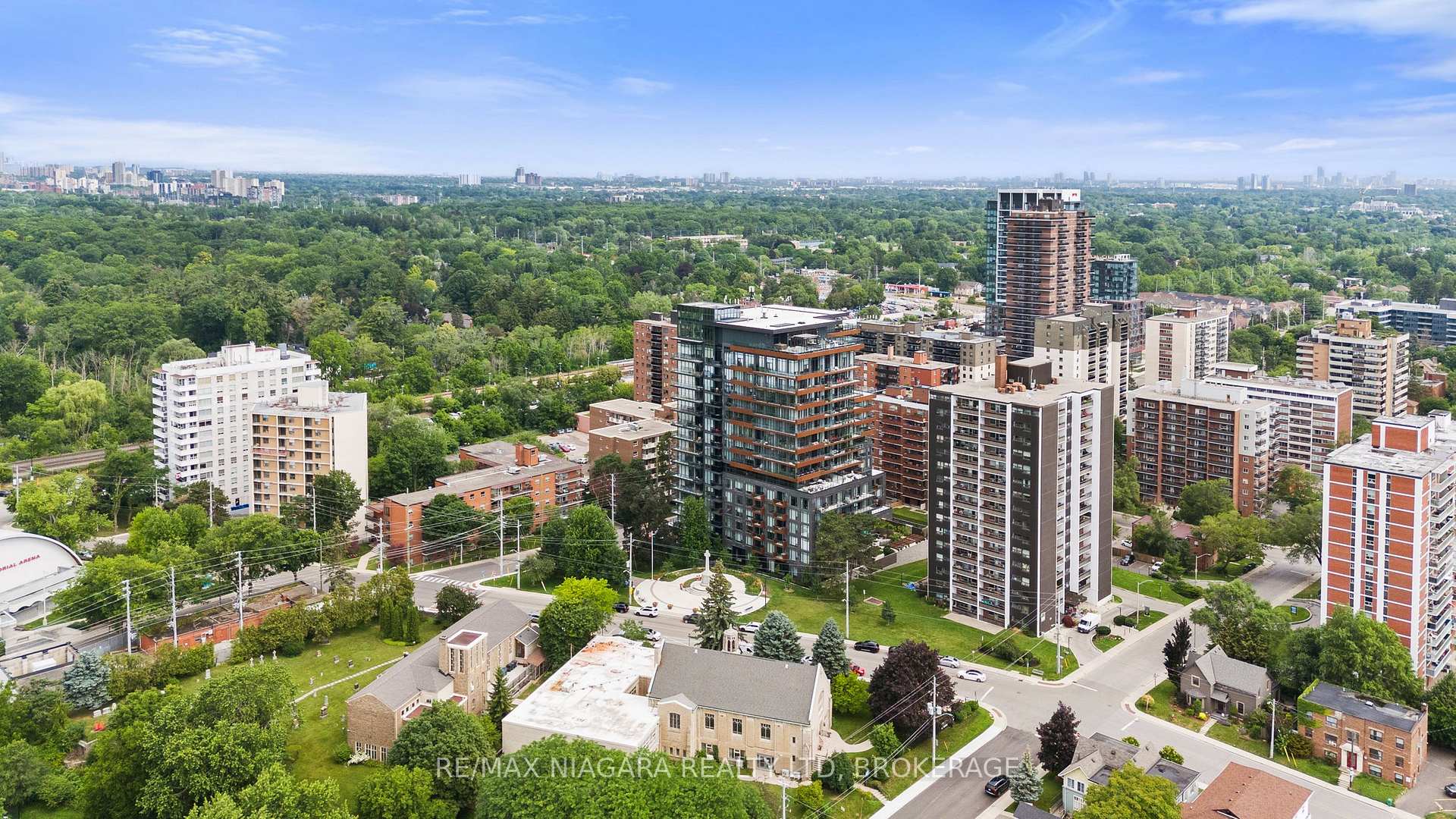 Photo 45 of Unit 717, 21 Park Street E, Mississauga, Port Credit — HOMEH