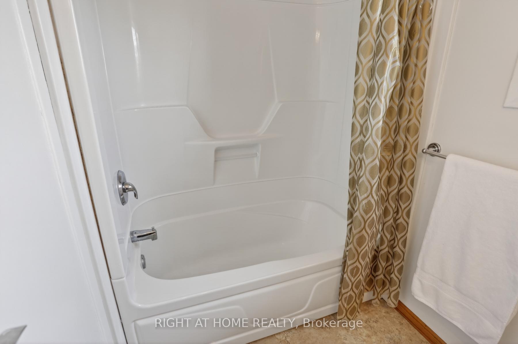 Photo 25 of 117 Rands Road, Ajax, South West — HOMEH
