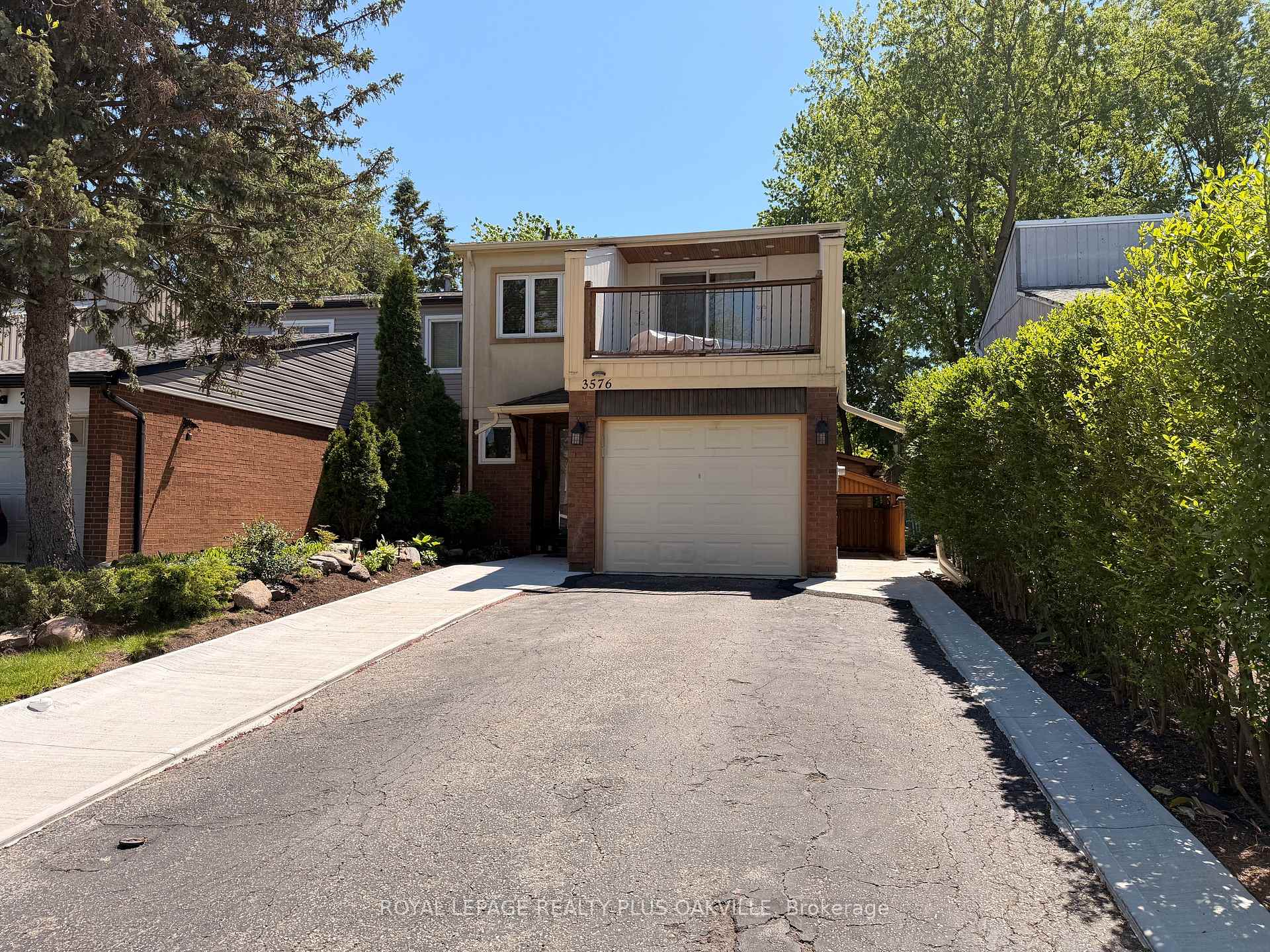 Photo 1 of Unit Lower, 3576 Ash Row, Mississauga, Erin Mills — HOMEH