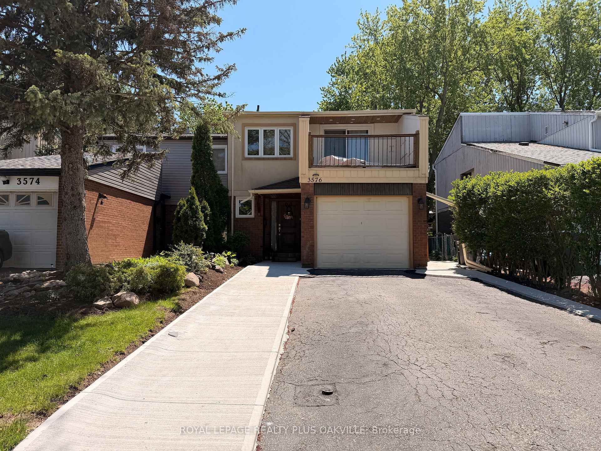 Photo 2 of Unit Lower, 3576 Ash Row, Mississauga, Erin Mills — HOMEH