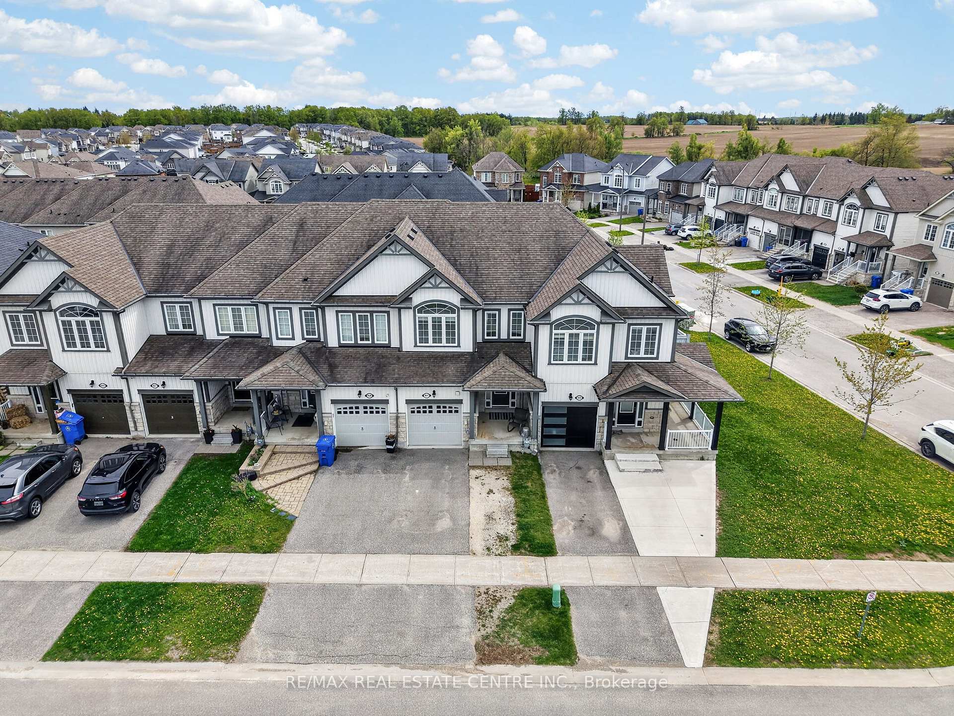Photo 1 of 941 Cook Crescent, Shelburne — HOMEH