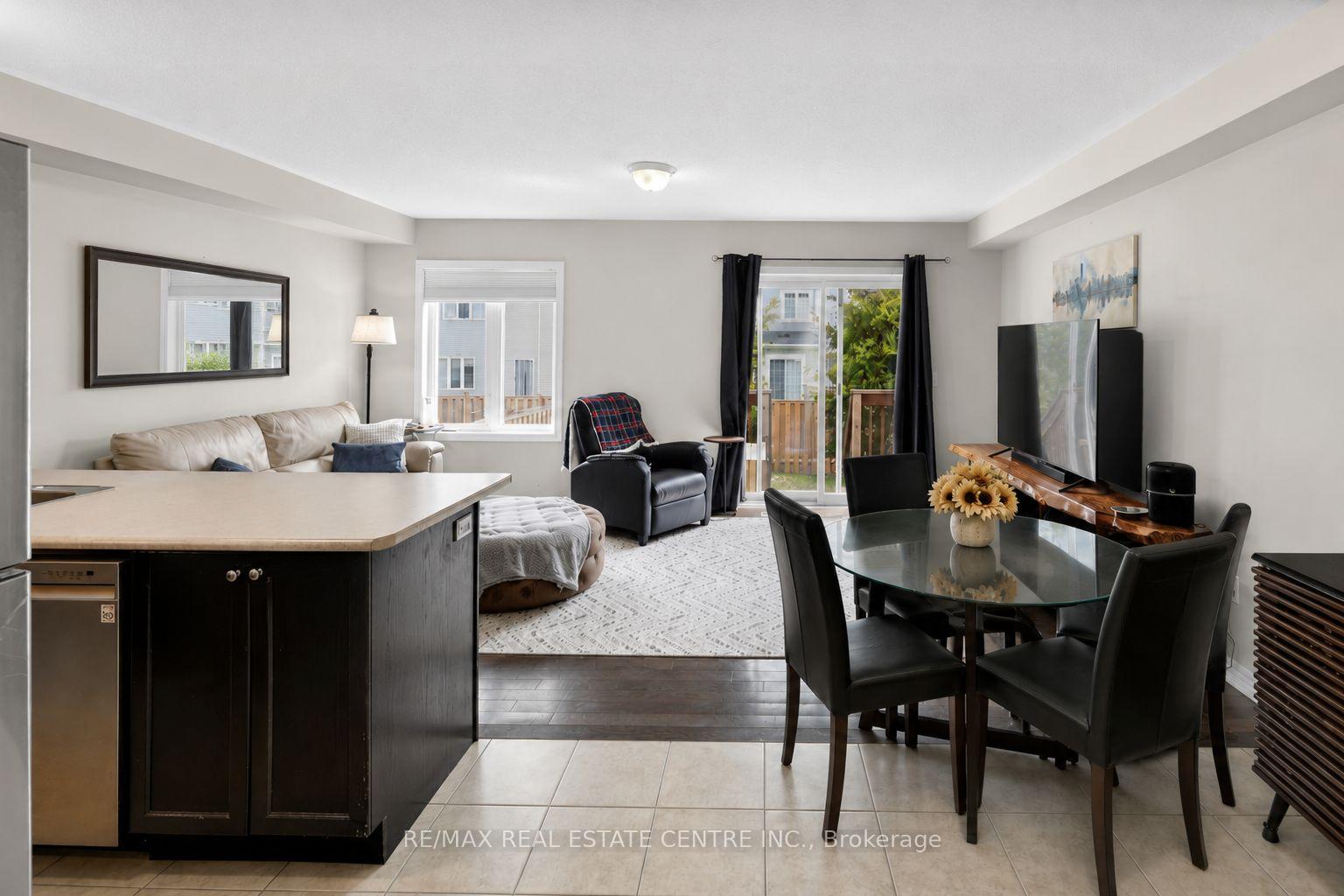 Photo 11 of 941 Cook Crescent, Shelburne — HOMEH