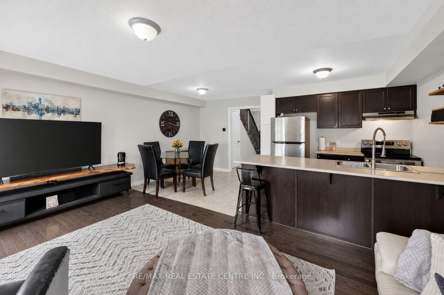 Photo 14 of 941 Cook Crescent, Shelburne — HOMEH